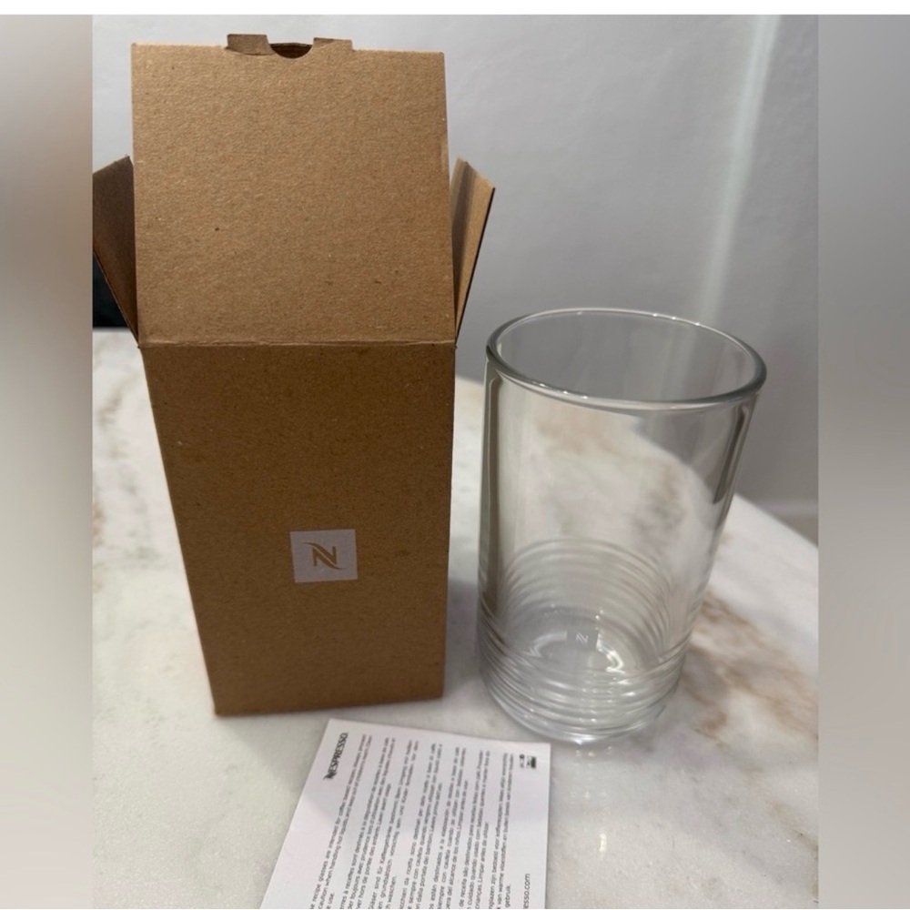 Nespresso Aeroccino 3 in Black and Silver, free 
modern glass  by Nespresso. - Picture 9 of 11